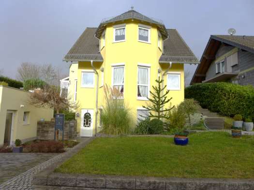 Einfamilienhaus mit Einliegerwohnung in Niederlibbach - Bild 3