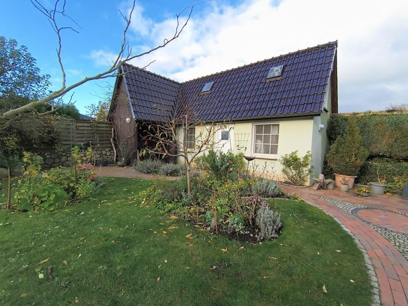 Wohnhaus mit Carport in Bergen auf Rügen - Bild 3