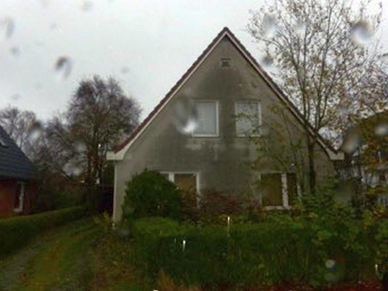 Einfamilienhaus mit Nebengebäuden in Hanerau-Hademarschen - Bild 1