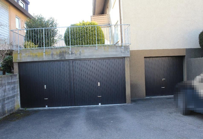 Dreifamilienhaus mit 2 Garagen in Heumadener Straße 53, 73760 Ostfildern-Kemnat - Bild 1