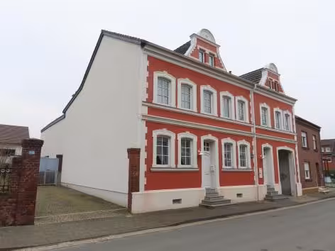 Kfz-Stellplatz, Garage, Mehrfamilienhaus in Jülich - Bild 2