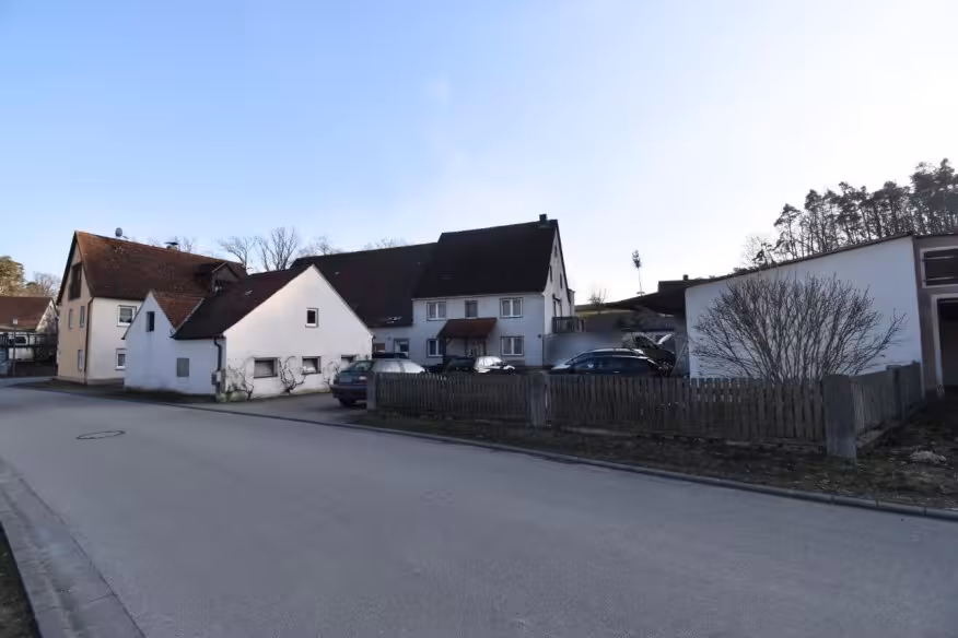 Einfamilienhaus, Garage, Sonstiges in Sachsen b. Ansbach - Bild 1