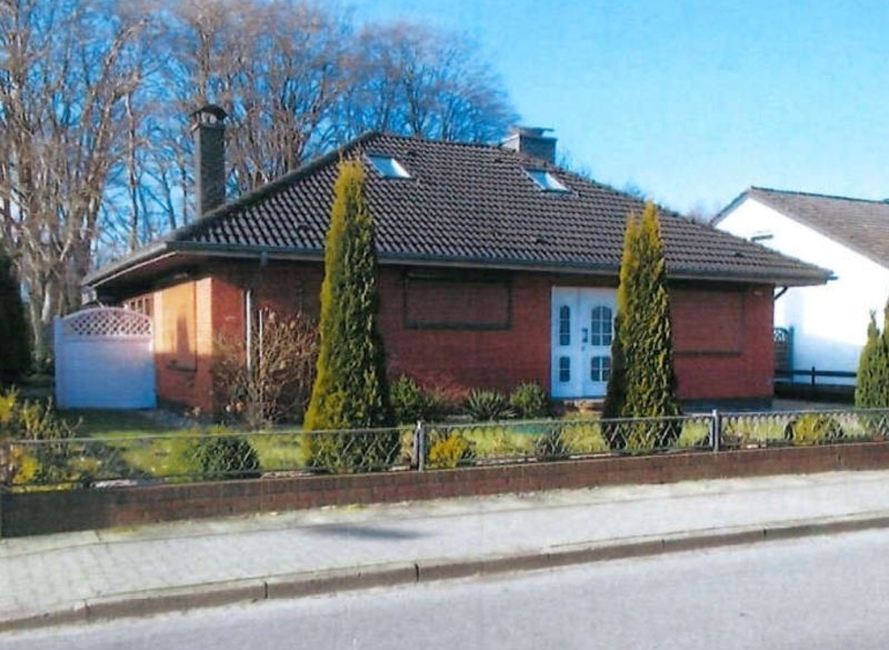 Einfamilienhaus mit Nebengebäude in Leck - Bild 1