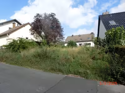 unbebautes, erschlossenes Grundstück in Schlesierweg, 53804 Much, Ort - Bild 1