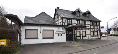 Garage, Gewerbeeinheit (z.B. Laden, Büro), Eigentumswohnung (ab 5 Zimmer), Sondereigentum Nr. 1 in Gaststätte und Hotel, Sondereigentum Nr. 2: Wohnungseigentum: Massener Heide 16, 59427 Unna - Bild 1