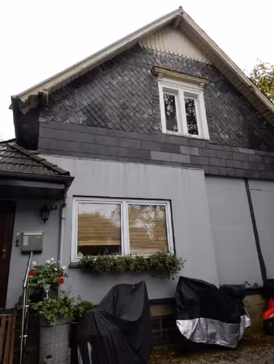 Sanierungsbedürftiges Dreifamilienwohnhaus in Hauptstraße 68, 42349 Wuppertal, Cronenberg - Bild 8