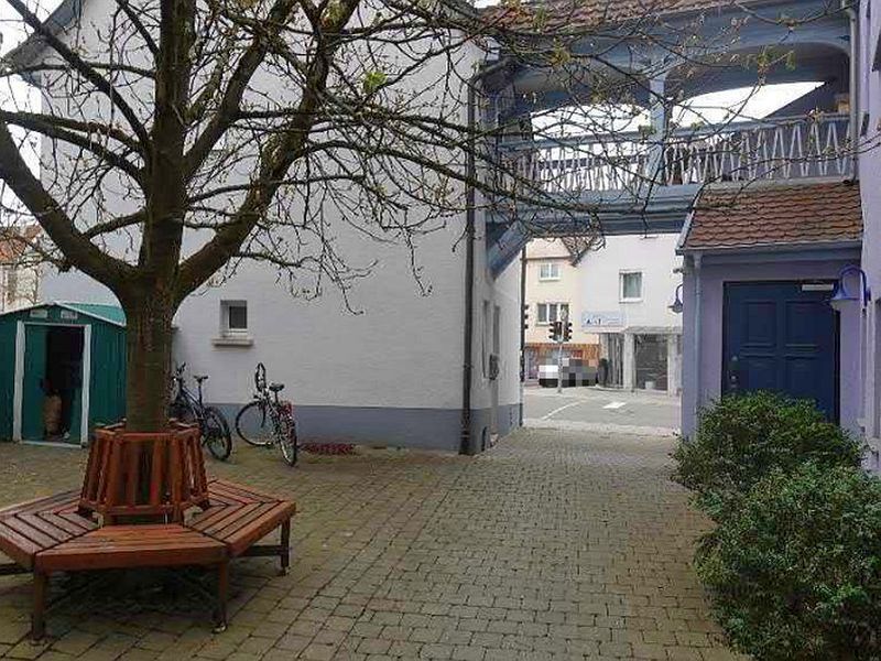 Wohn-/Geschäftshaus in Ehningen - Bild 2