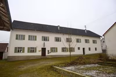 Wohn-/Geschäftshaus, Baugrundstück, land- und forstwirtschaftlich genutztes Grundstück in Bergstraße 19, 89426 Mödingen - Bild 2