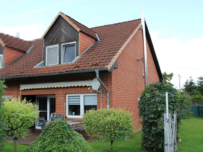 Wohnungseigentum (Reihenendhaus) in Schulstraße 17, 19417 Jesendorf - Bild 1