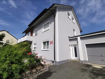 Mehrfamilienhaus mit Massivgarage und Fertiggarage in Hof - Bild 2