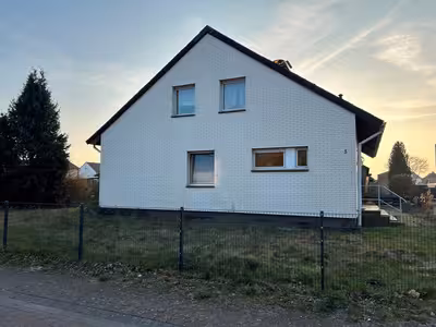 Garage, Einfamilienhaus in Brahmsweg 3, 32457 Porta Westfalica, Neesen - Bild 2