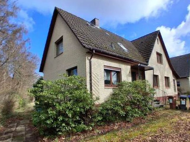 Einfamilienhaus (nicht bewohnbarer Zustand) mit Garage in Ahrensburg - Bild 4