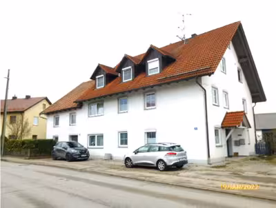 Zweifamilienhaus, Wohnhaus, Nebengebäude in Hauptstraße 73, 75, 86937 Scheuring - Bild 1