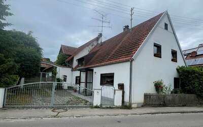 Einfamilienhaus in Achsheimer Straße  8, 86485 Biberbach, Eisenbrechtshofen - Bild 1