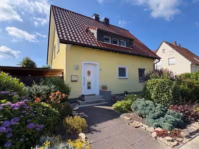 Zweifamilienhaus (Erbbaurecht) in Nienheider Weg  9, 32107 Bad Salzuflen - Bild 1