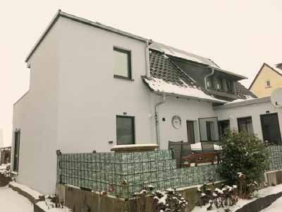 Kfz-Stellplatz, Einfamilienhaus, Einfamilienhaus mit Carport und Abstellraum in Warburg - Bild 3