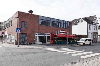 Büro-Geschäftshaus mit Tiefgarage in Unnaer Straße 15, 58706 Menden - Bild 2