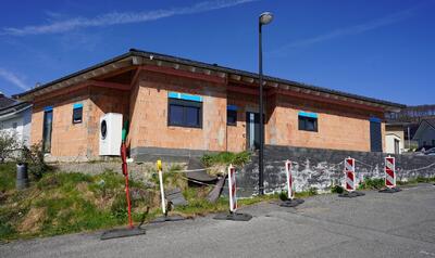 Erbbaurecht bebaut mit einem Zweifamilienhaus in Scheierland 5 / Am Forst 17, 59823 Arnsberg, Oeventrop - Bild 1