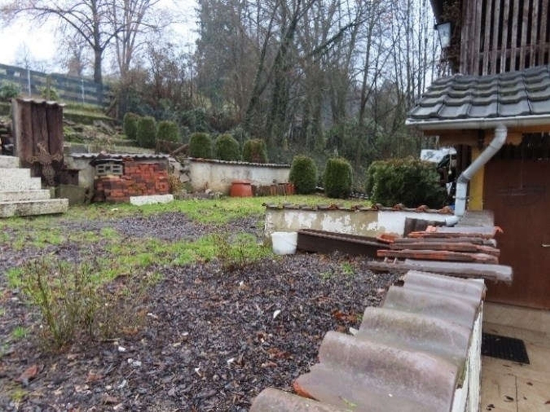 Mehrfamilienhausanlage mit gewerblicher Nutzung und Nebengebäuden in Schönau - Bild 4