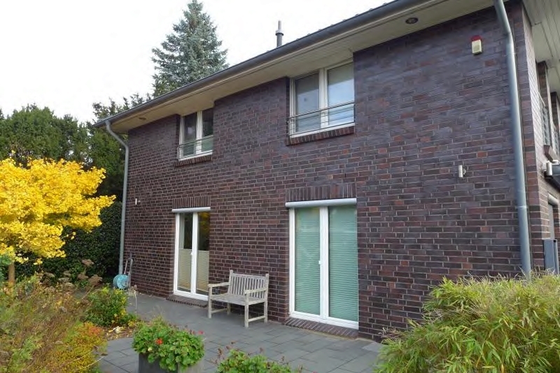 Einfamilienhaus mit Doppelcarport in Hamburg - Bild 1