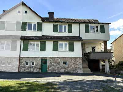 Einfamilien-Reihenhaus mit Nebengebäude in Bad Steben - Bild 1