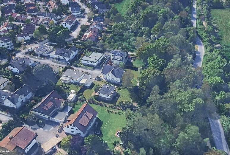 Zweifamilienhaus, Garage, Gartenfläche in Bad Homburg vor der Höhe - Bild 2