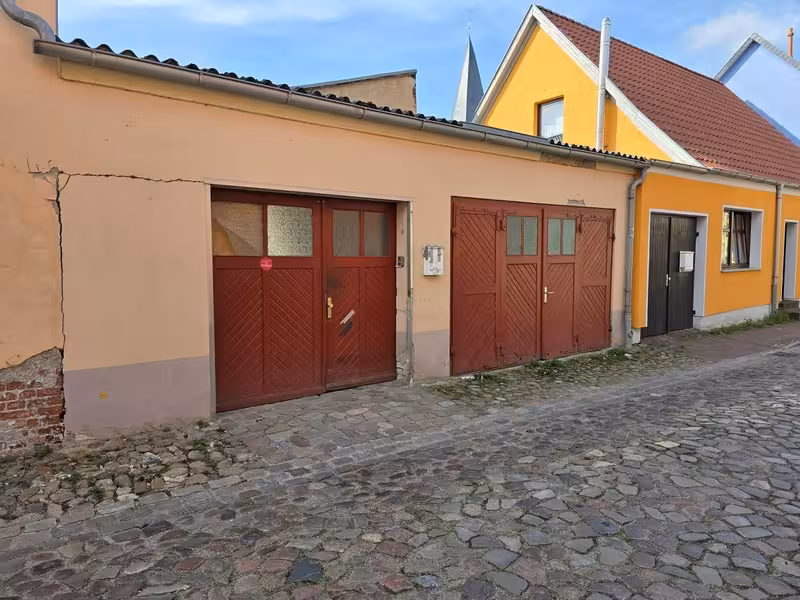Wohn-/Geschäftshaus (ehemalige Bäckerei) mit Garage in Röbel/Müritz - Bild 3