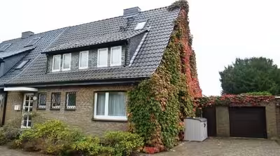 Garage, Doppelhaushälfte in Aloysiusstraße 16, 41541 Dormagen, Stürzelberg - Bild 1