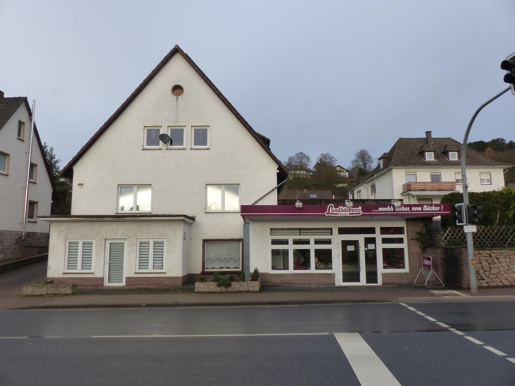 Wohn-/Geschäftshaus in Stadtoldendorf - Bild 1