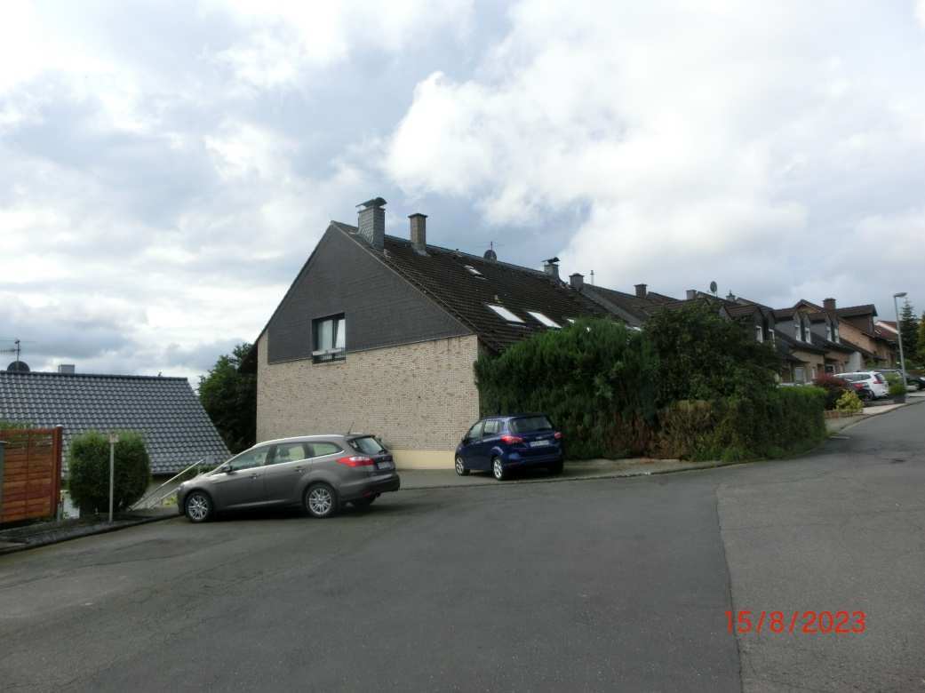 Zweifamilienhaus, Doppelgarage in Much - Bild 1