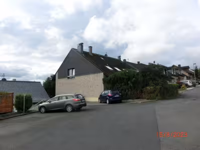 Zweifamilienhaus, Doppelgarage in Schlesierweg 29, 53804 Much, Ort - Bild 1