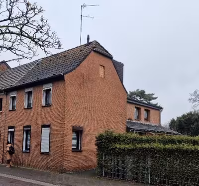 Einfamilienhaus in Virmondstraße 4, 00000 , Neersen - Bild 2