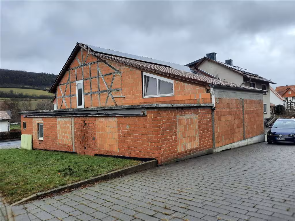 Wohngebäude und Gewerberäume in Röhrda - Bild 4