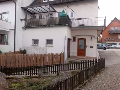 Doppelhaushälfte mit gemischter Nutzung und Einzelgarage in Große Falterstraße 53, 70597 Stuttgart - Bild 2