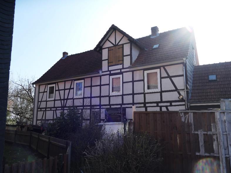 Einfamilienhaus, Garage, unbebautes Grundstück in Bad Arolsen - Bild 2