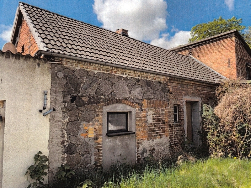 Wohngebäude mit Quergebäude und Doppelgarage in Steinhöfel - Bild 4