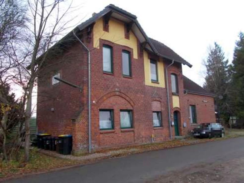 Wohnhaus mit 4 Wohneinheiten (ehem. Bahnhofsgebäude) in Timmaspe - Bild 4