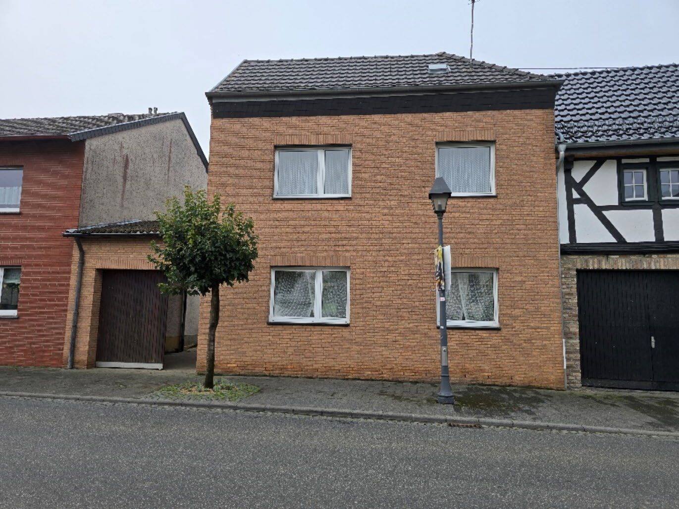 unbebautes Grundstück, unbebautes Grundstück, Kfz-Stellplatz, Einfamilienhaus in Adendorf - Bild 1