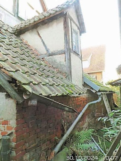 Ehemaliges landwirtschaftliches Wohn-/Wirtschaftsgebäude in Winterbacher Straße 15, 73614 Schorndorf-Weiler - Bild 1