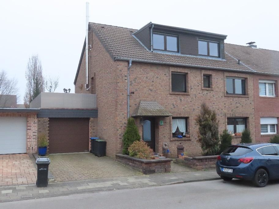 Zweifamilienhaus, Garage in Baesweiler - Bild 1