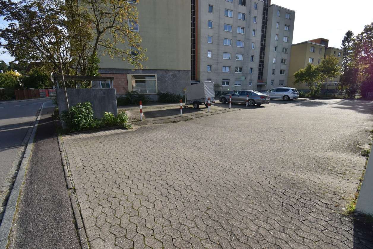 Kfz-Stellplatz in Wendelstein - Bild 1