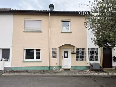 Garage, Reihenhaus in Im Kellerfeld 17, 51766 Engelskirchen - Bild 1