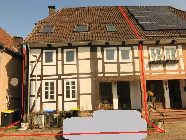 Zwei-(bis Drei-) Parteien-Doppelhaushälfte in Albaxen - Bild 2