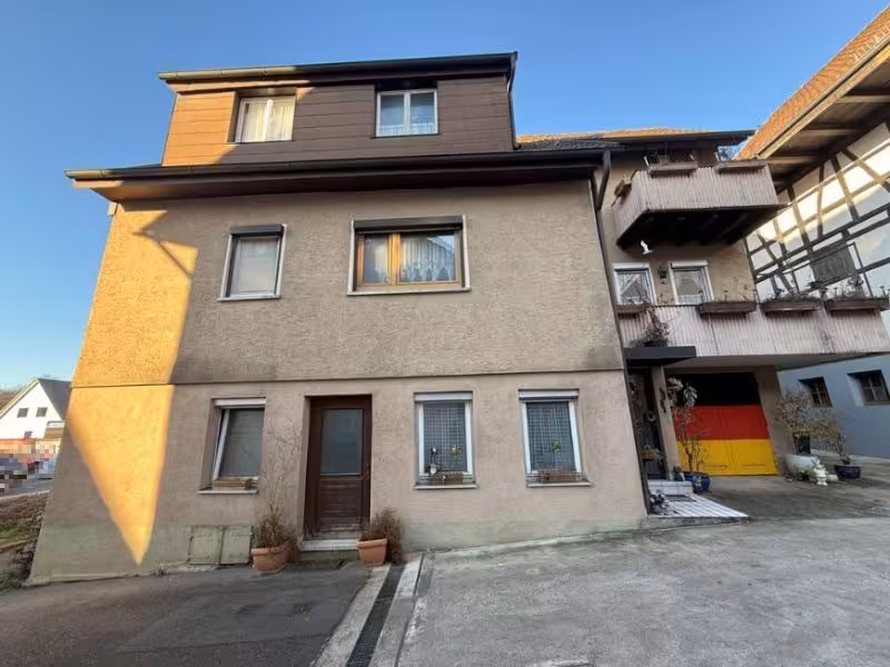 Zweifamilienhaus mit Garage in Denkendorf - Bild 3