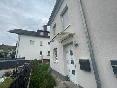 Reihenhaus in Mittelstraße 19a, 63546 Hammersbach, Langenbergheim - Bild 1