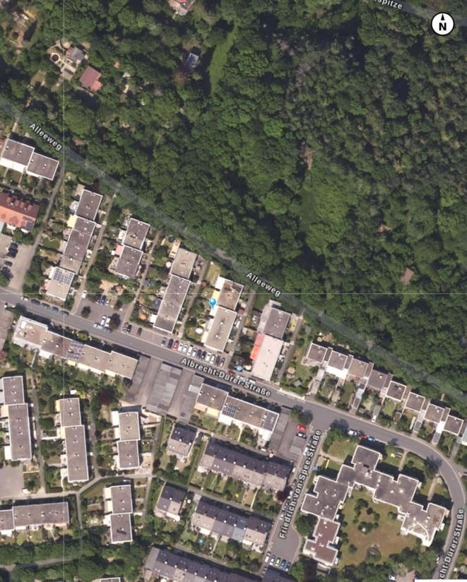 Einfamilienreihenmittelhaus, Hofraum, Garten, Garage in Höchberg - Bild 2