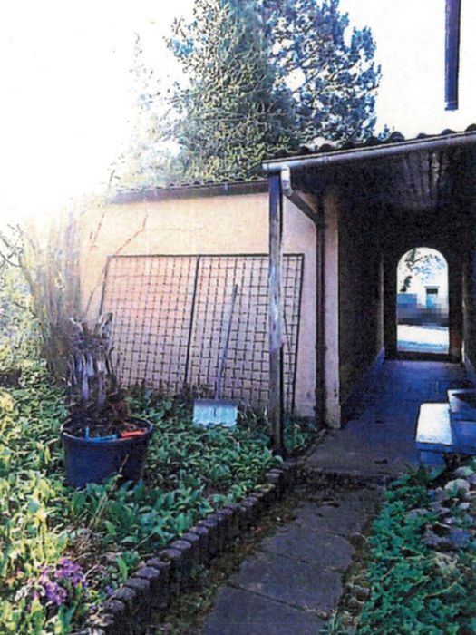 Dreifamilienhaus mit Garage in Affaltrach - Bild 2