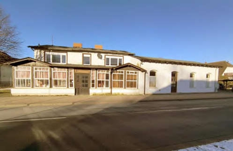 Gemischt genutztes Gebäude (Restaurant/Wohnen) im Ostseebad Glowe in Glowe - Bild 3