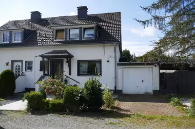 Doppelhaushälfte in Eibachstraße 46, 51789 Lindlar - Bild 1