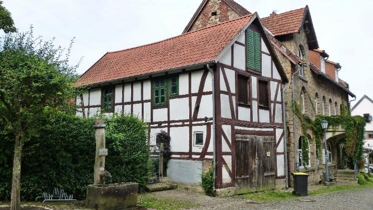 Wohn-/Geschäftshaus in Schieder-Schwalenberg - Bild 2